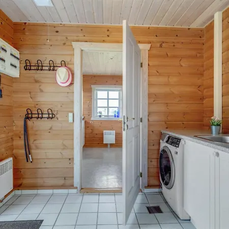 Holiday home Bjarnger - 200m From The Sea In Nw Jutland By Interhome Frostrup