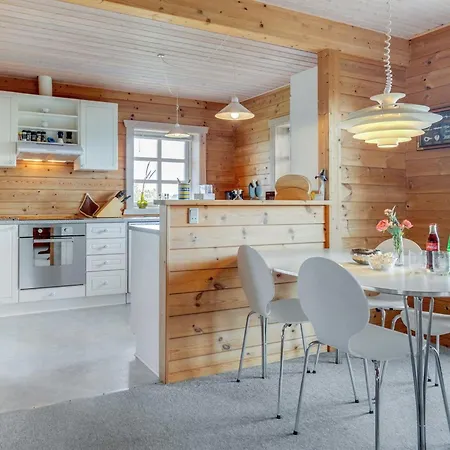 Bjarnger - 200m From The Sea By Interhome Feriehus Frostrup